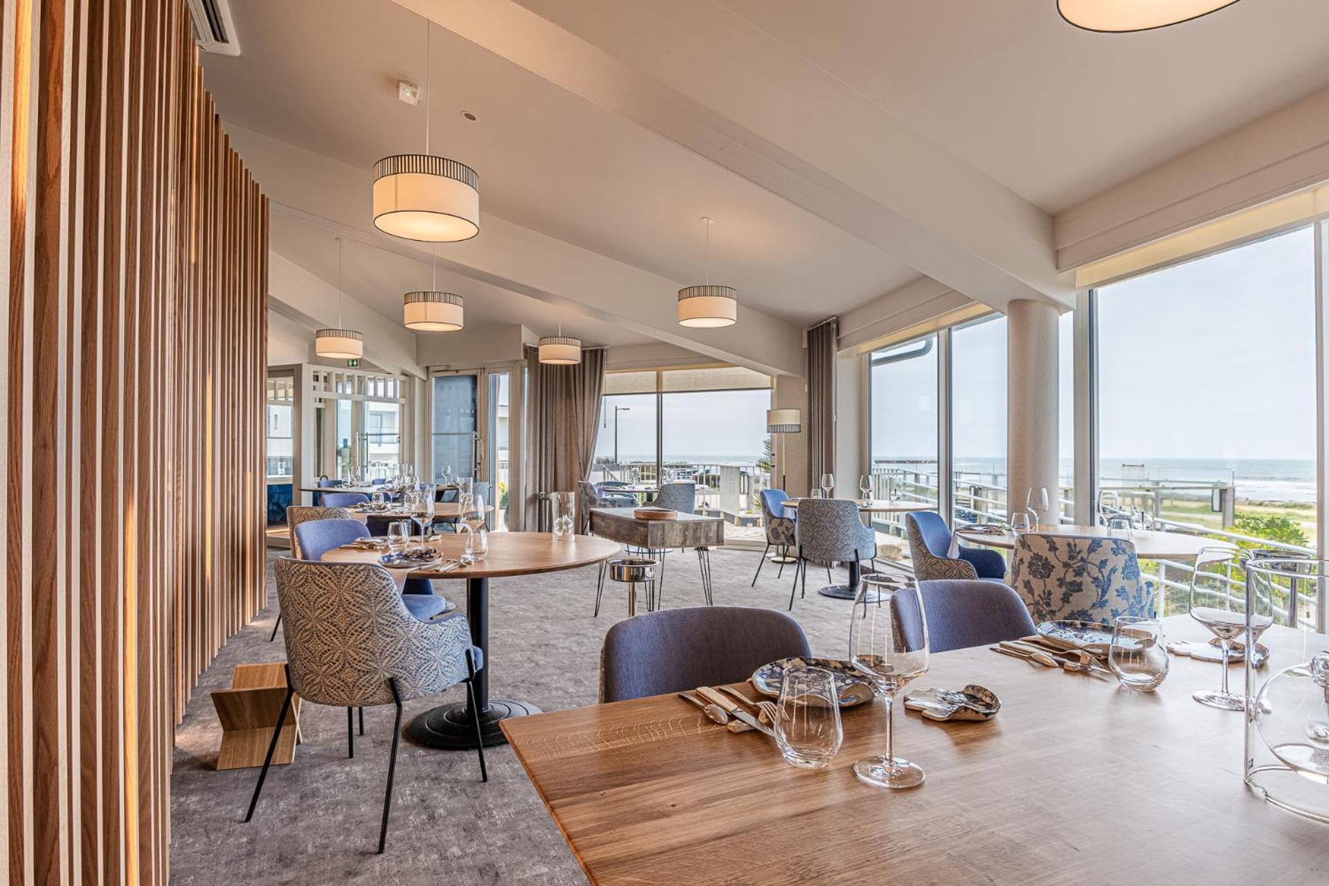 Logis Hotellerie Les Brisants , Restaurant J M Perochon Bretignolles-sur-Mer ภายนอก รูปภาพ