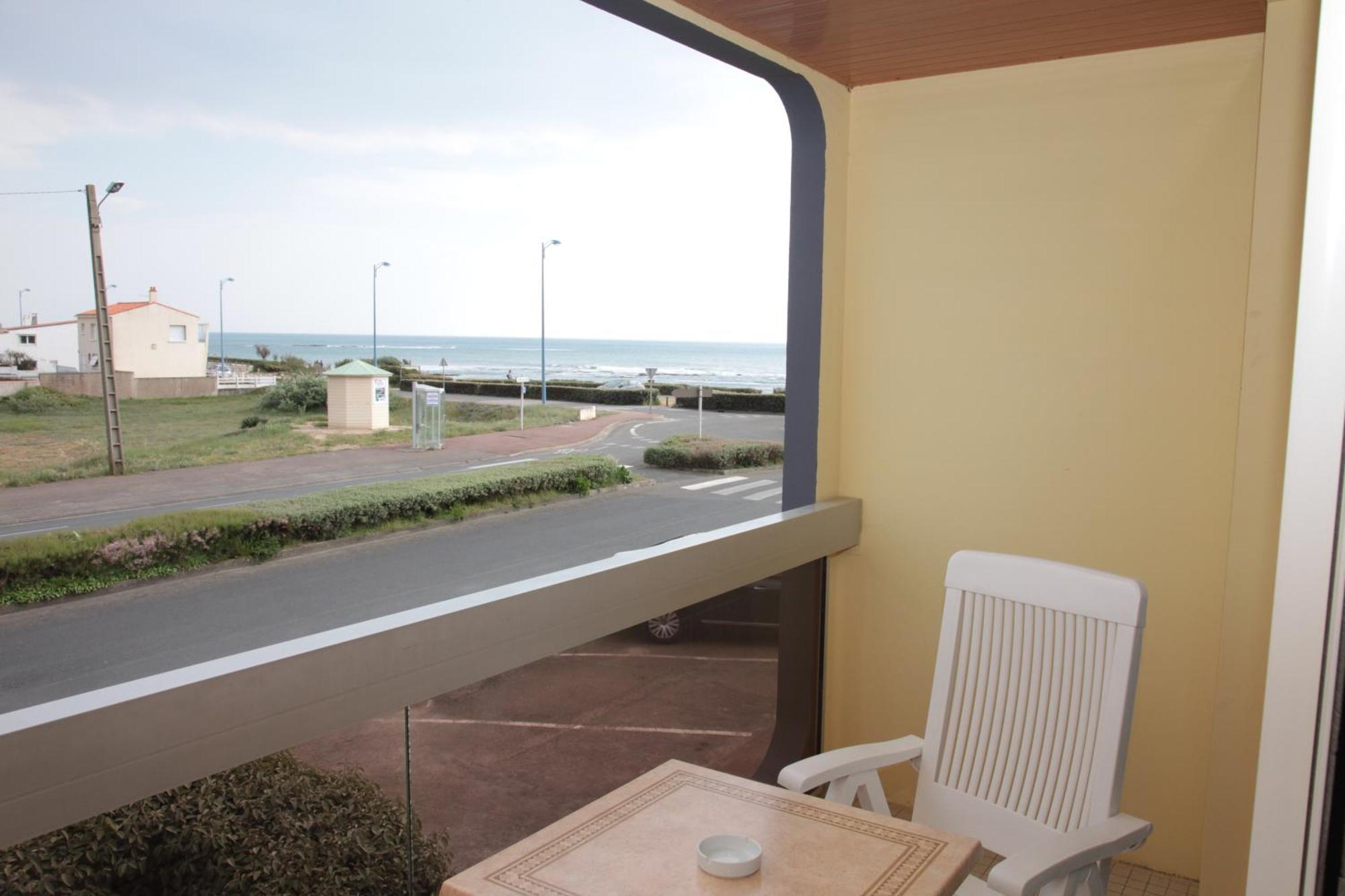 Logis Hotellerie Les Brisants , Restaurant J M Perochon Bretignolles-sur-Mer ภายนอก รูปภาพ